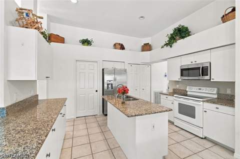 22175 Seashore Cir, Estero FL - photo 9 of 40