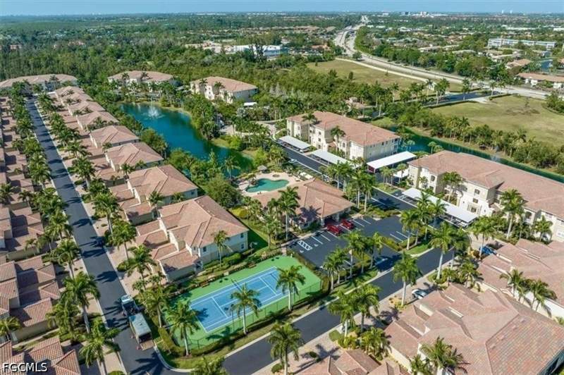 2 bedroom Condominium at 14961 Reflection Key Cir 412, Reflection Key, Fort Myers — photo 2