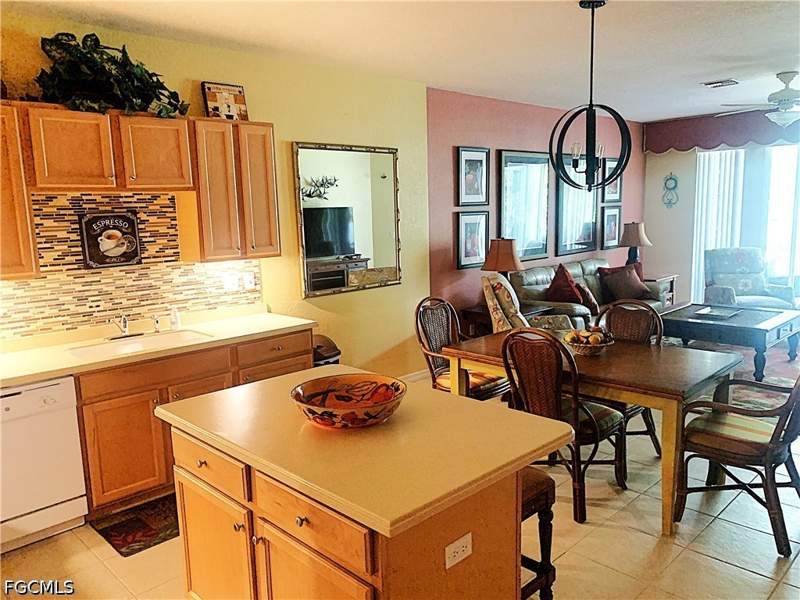 2 bedroom Condominium at 14961 Reflection Key Cir 412, Reflection Key, Fort Myers — photo 4