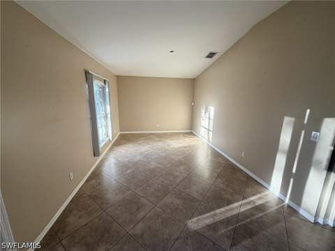 330 12th St SE, Naples FL - photo 6 of 17