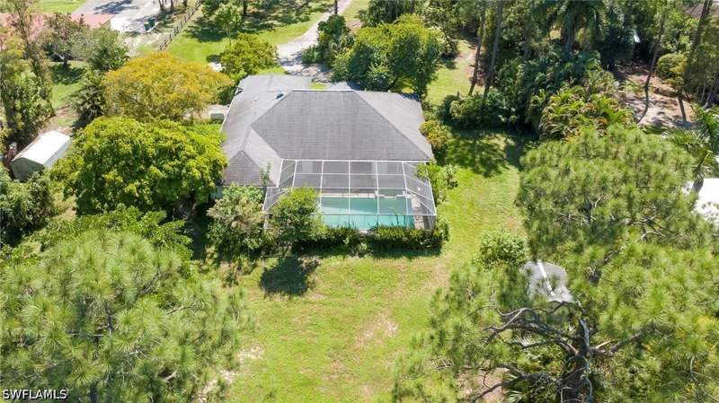 3 bedroom SingleFamilyResidence at 6255 Painted Leaf Ln, Golden Gate Estates, Naples — photo 2