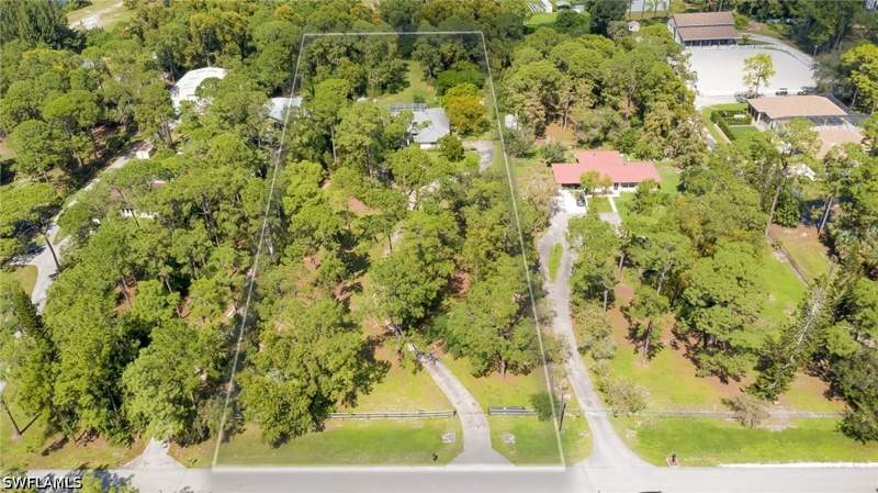 3 bedroom SingleFamilyResidence at 6255 Painted Leaf Ln, Golden Gate Estates, Naples — photo 4