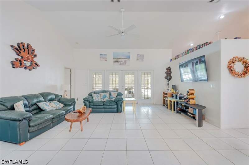3 bedroom SingleFamilyResidence at 6255 Painted Leaf Ln, Golden Gate Estates, Naples — photo 5