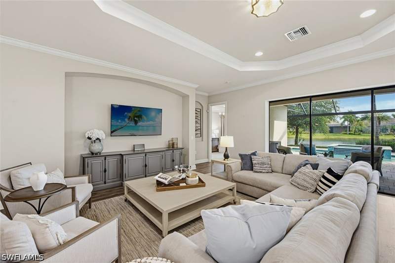 4 bedroom SingleFamilyResidence at 3317 Belon Ln, Oyster Harbor, Naples — photo 4