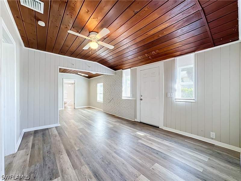 3 bedroom SingleFamilyResidence at 1915 Hill Ave, Fort Myers, Fort Myers — photo 5