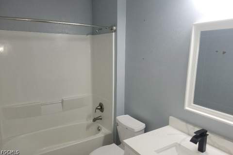 1217 NW 25th Ave, Cape Coral FL - photo 6 of 12