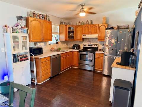 1822 SW 2nd Ave, Cape Coral FL - photo 8 of 22