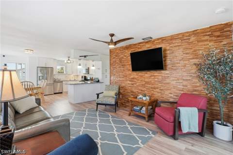 7 Avenida Carita, Fort Myers Beach FL - photo 15 of 50