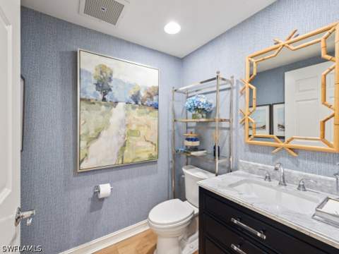 2738 Tiburon Blvd E 202, Naples FL - photo 10 of 32