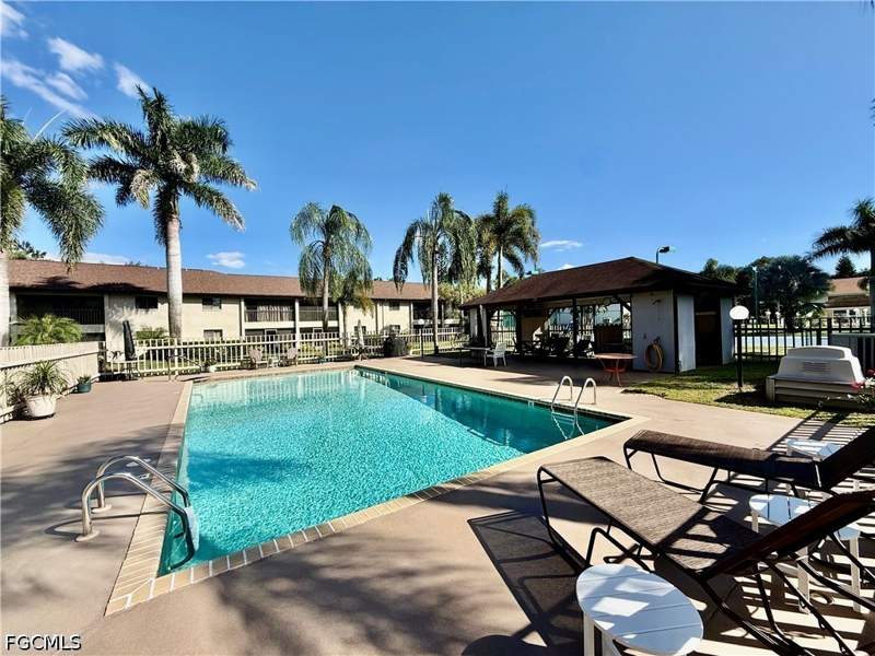 2 bedroom Condominium at 10 Beth Stacey Blvd 108, Stone Edge Condo, Lehigh Acres — photo 3