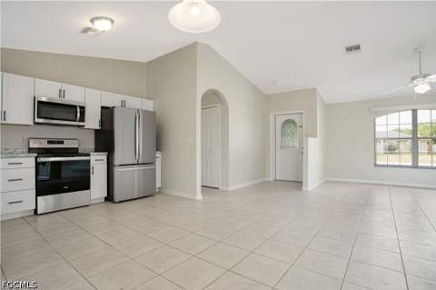 1020 SE 26th Ter, Cape Coral FL - photo 9 of 21
