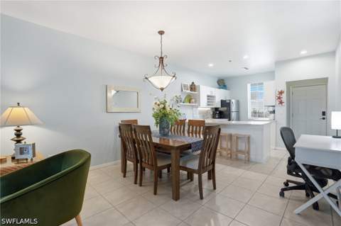 140 Palm St 211, Marco Island FL - photo 11 of 47