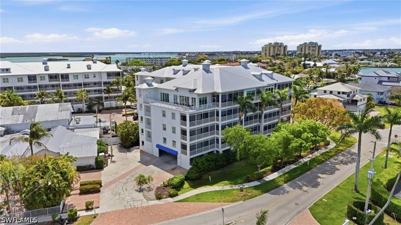 2 bedroom Condominium at 140 Palm St 211, Olde Marco Inn, Marco Island — photo 3