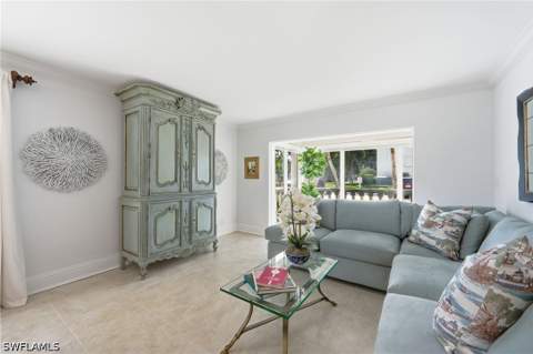 666 3rd St S 101, Naples FL - photo 11 of 37