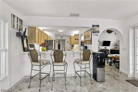 6550 Willow Lake Cir, Fort Myers FL - photo 10 of 30