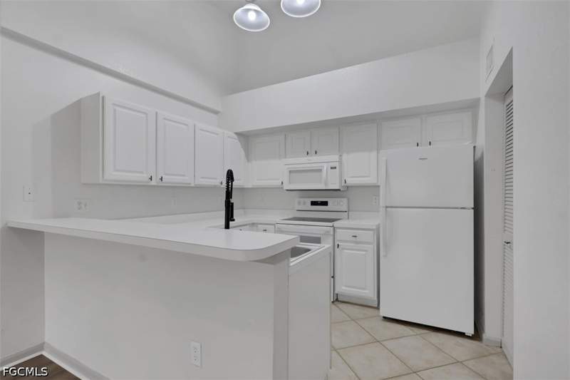 3 bedroom Condominium at 4113 Residence Dr 217, The Residence, Fort Myers — photo 3