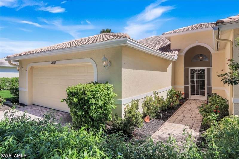 2 bedroom SingleFamilyResidence at 26367 Clarkston Dr, Highland Woods, Bonita Springs — photo 2