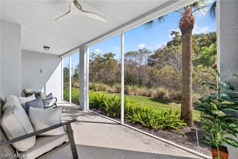 2554 Seychelles Dr 904, Naples FL - photo 11 of 37
