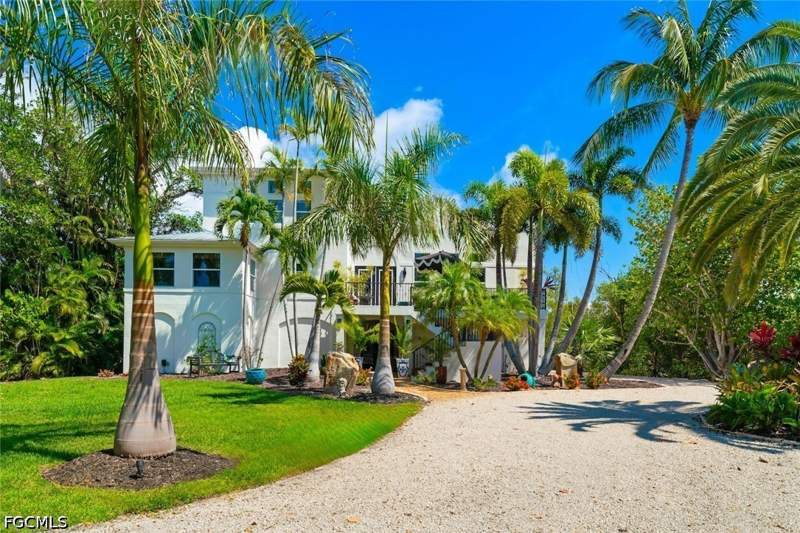 3 bedroom SingleFamilyResidence at 500 Kinzie Island Ct, Kinzie Island, Sanibel — photo 3