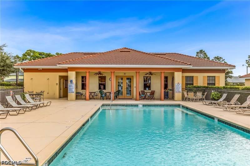 2 bedroom Condominium at 13671 Julias Way 1221, Palmetto Cove, Fort Myers — photo 4