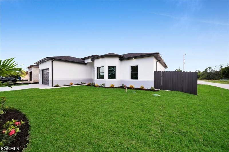 3 bedroom SingleFamilyResidence at 4113 6th St W, Lehigh Acres, Lehigh Acres — photo 4