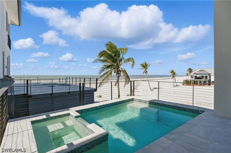 4 bedroom SingleFamilyResidence at 3050 Estero Blvd, Cases, Fort Myers Beach — photo 3