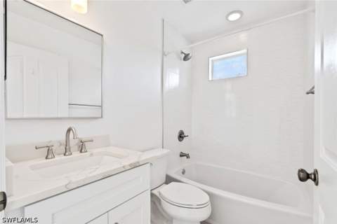 1766 Reuven Cir 4, Naples FL - photo 12 of 21