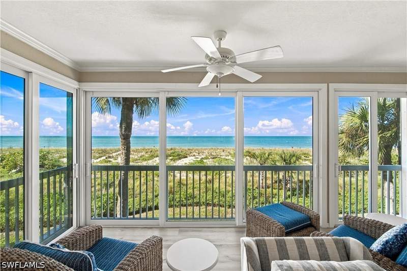 4 bedroom Attached at 137 Barefoot Cir 4-8, Villas At Barefoot Beach, Bonita Springs — photo 2