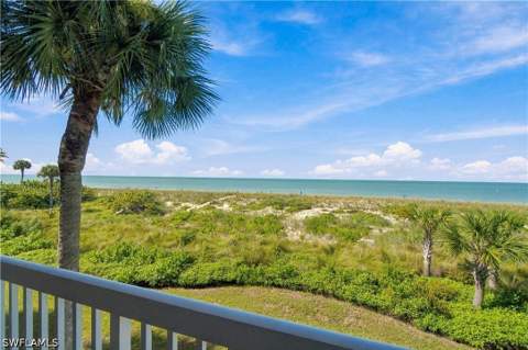 137 Barefoot Cir 4-8, Bonita Springs FL - photo 21 of 46