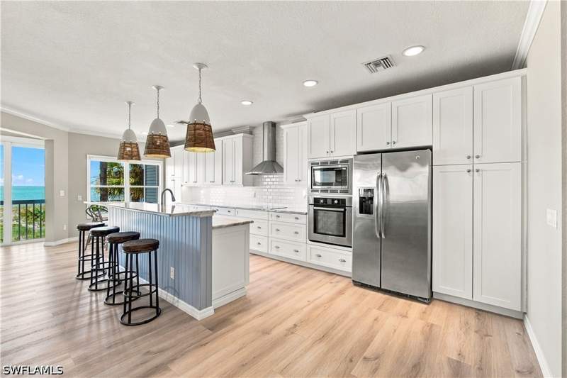4 bedroom Attached at 137 Barefoot Cir 4-8, Villas At Barefoot Beach, Bonita Springs — photo 4