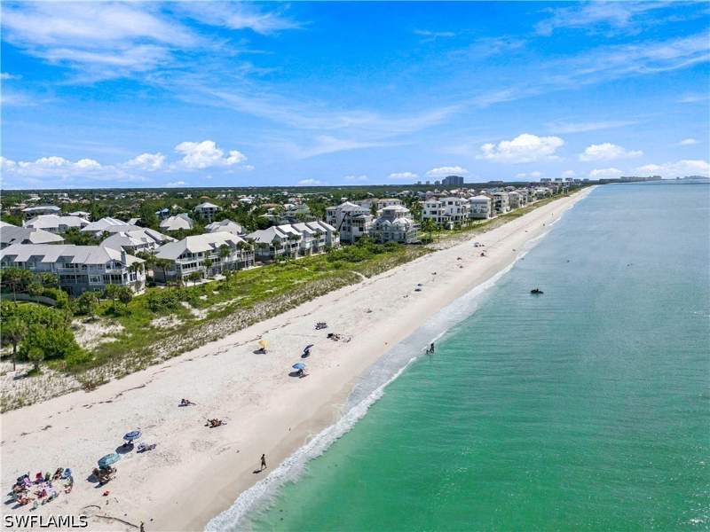 4 bedroom Attached at 137 Barefoot Cir 4-8, Villas At Barefoot Beach, Bonita Springs — photo 5
