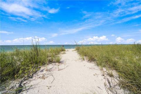 137 Barefoot Cir 4-8, Bonita Springs FL - photo 6 of 46