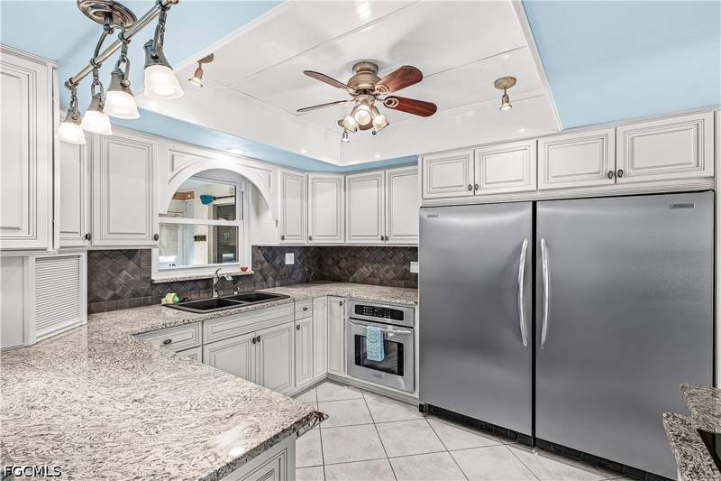 2 bedroom SingleFamilyResidence at 4632 SE 1St Pl, Cape Coral, Cape Coral — photo 4
