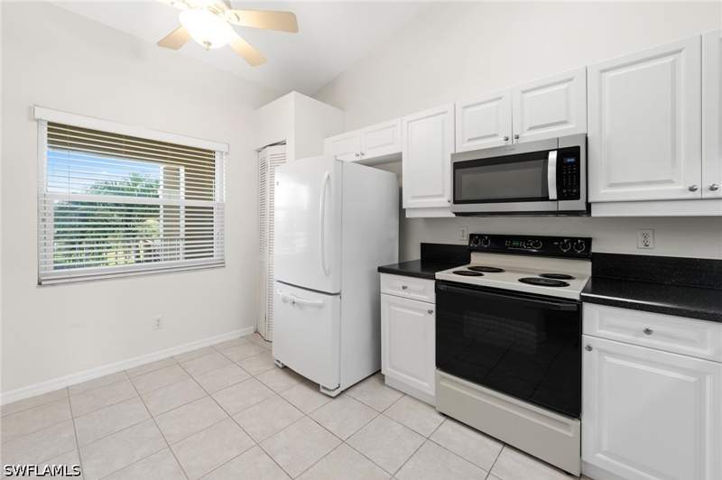 2 bedroom Condominium at 2488 Millcreek Ln 202, Huntington Lakes, Naples — photo 4