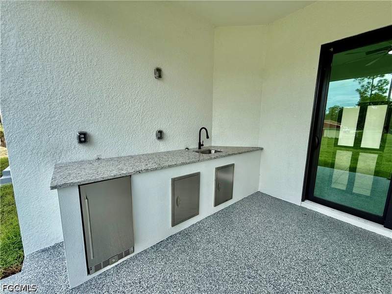 4 bedroom SingleFamilyResidence at 1319 Cleveland Ave, Lehigh Acres, Lehigh Acres — photo 4