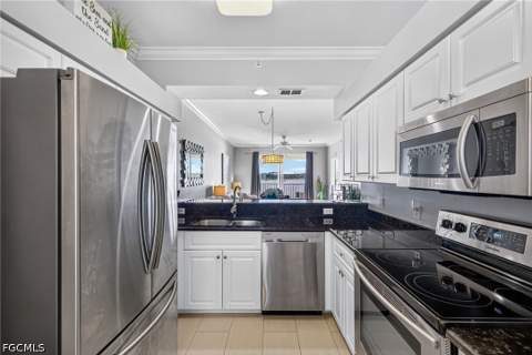 10371 Butterfly Palm Dr 834, Fort Myers FL - photo 11 of 36