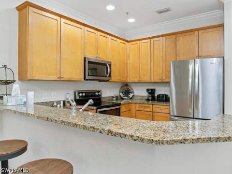 9146 Chula Vista St 12905, Naples FL - photo 7 of 33