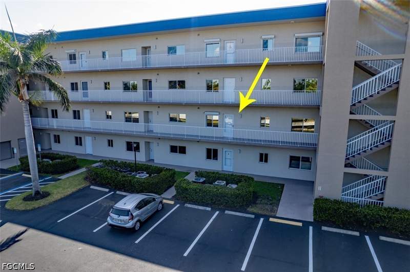 1 bedroom Condominium at 14801 Park Lake Dr 209, The Park At Lakewood, Fort Myers — photo 2