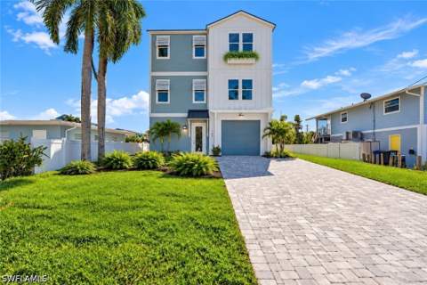 140 Bahia Via, Fort Myers Beach FL - photo 10 of 50