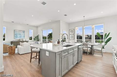 140 Bahia Via, Fort Myers Beach FL - photo 19 of 50