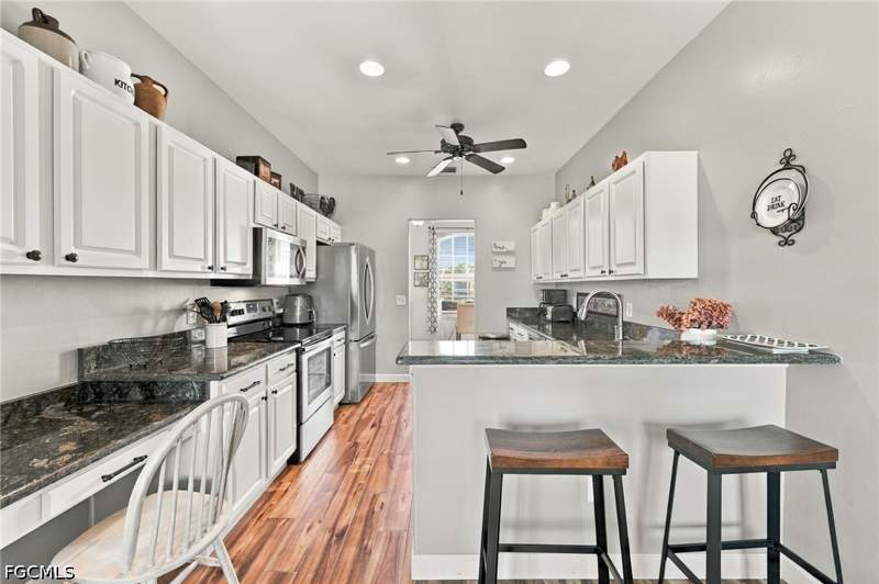 3 bedroom Condominium at 15054 Tamarind Cay Ct 704, Tamarind Cay, Fort Myers — photo 4