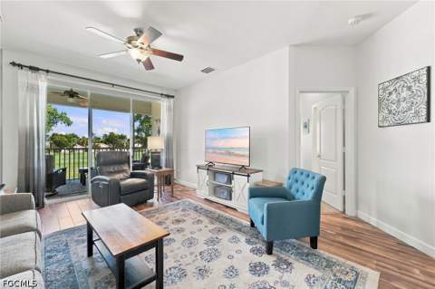 15054 Tamarind Cay Ct 704, Fort Myers FL - photo 8 of 46