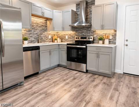 164 Prospect Ave, Fort Myers FL - photo 6 of 17