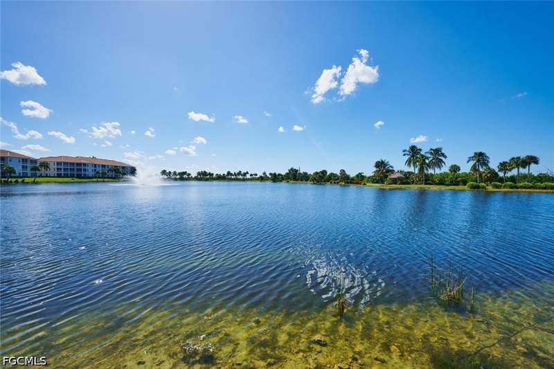 2 bedroom Condominium at 9111 Southmont Cv 401, Sutton Walk, Fort Myers — photo 5