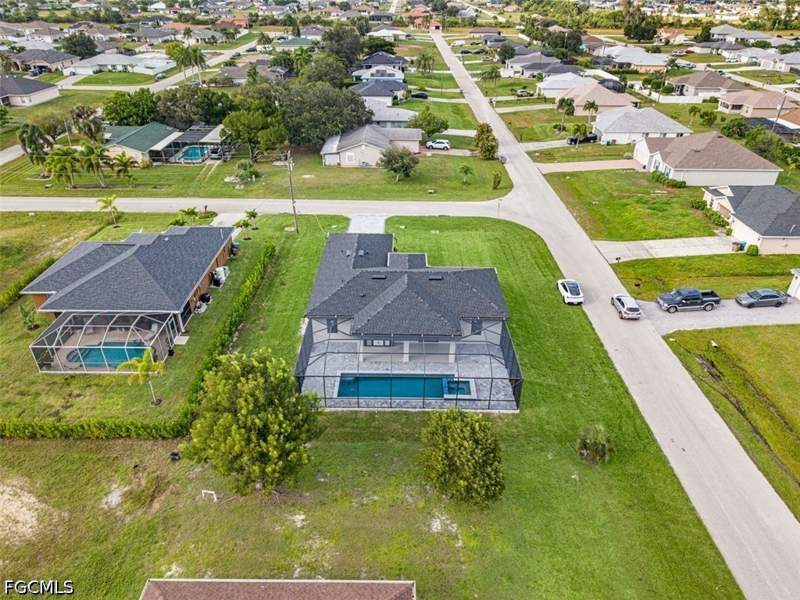 4 bedroom SingleFamilyResidence at 300 NW 18th St, Cape Coral, Cape Coral — photo 5