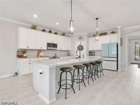 16446 Bonita Landing Cir, Bonita Springs FL - photo 6 of 29