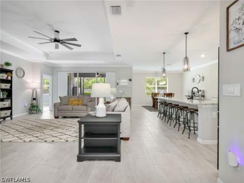16446 Bonita Landing Cir, Bonita Springs FL - photo 9 of 29