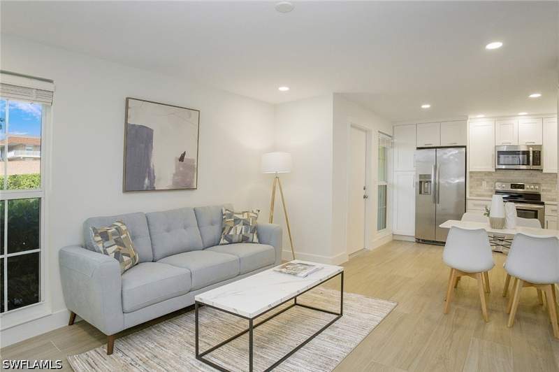 1 bedroom Condominium at 1215 Edington Pl N2, Ville De Marco, Marco Island — photo 4