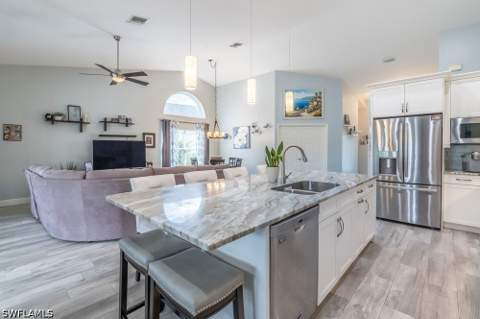 7732 Citrus Hill Ln, Naples FL - photo 9 of 46