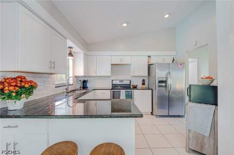 3431 SW 6th Pl, Cape Coral FL - photo 7 of 26